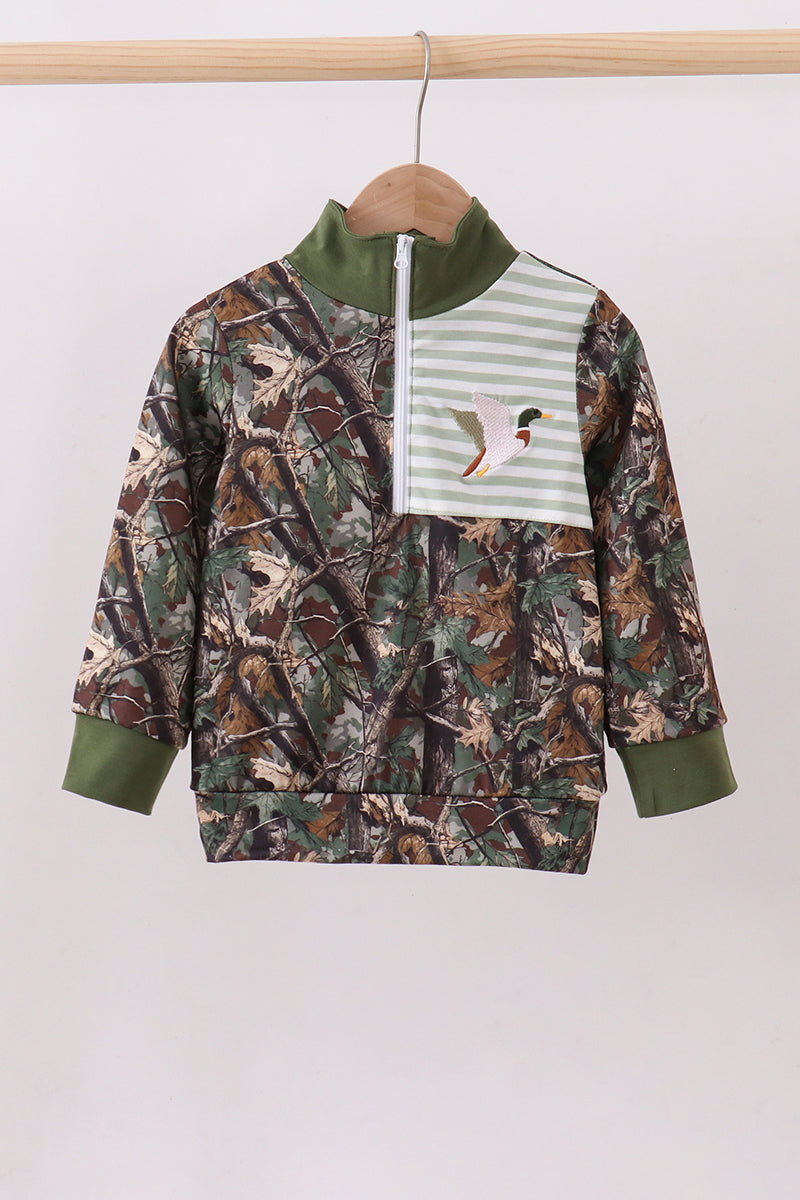 Abby & Evie Kids Camouflage duck embroidery pullover