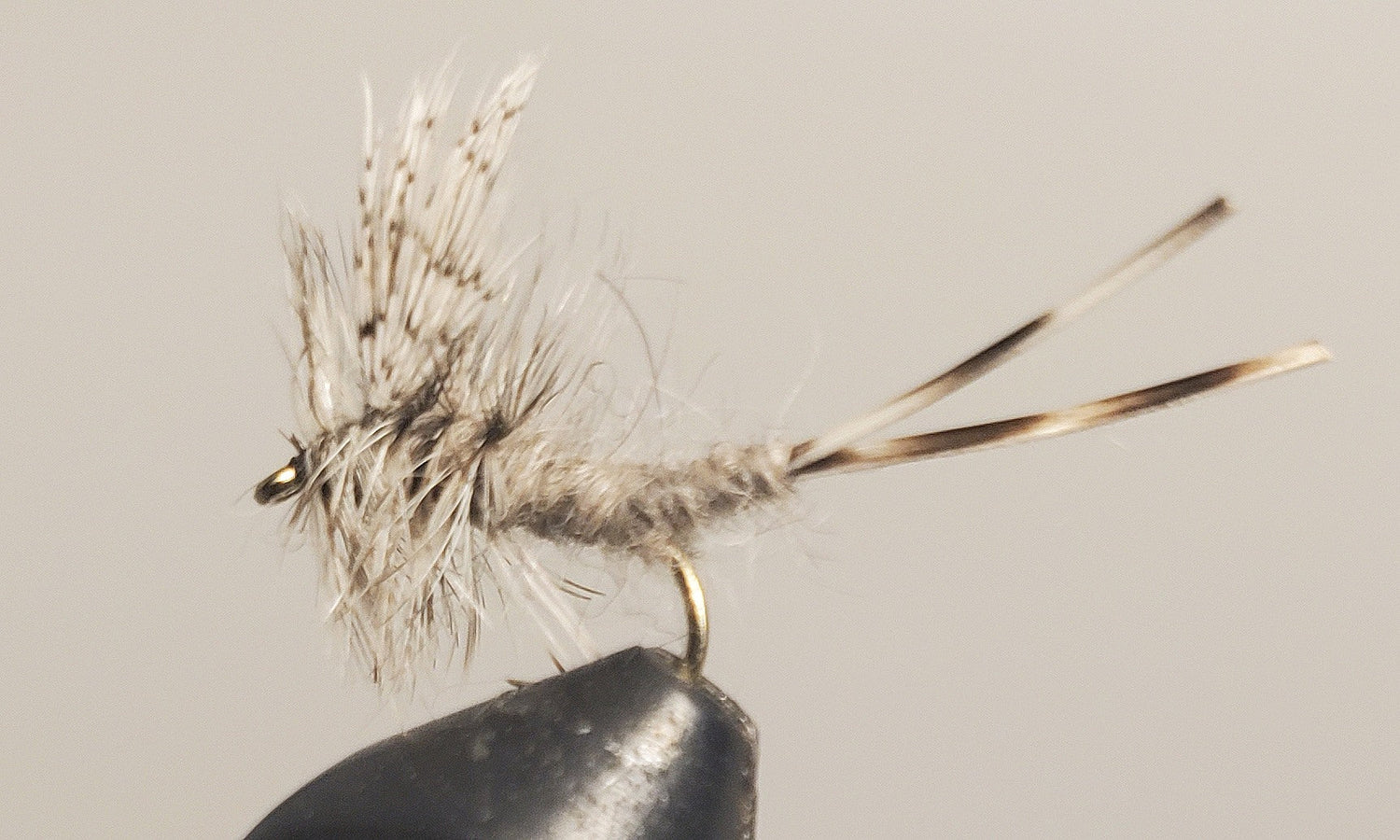 Stone Creek Outfitters Extended Body Mayfly